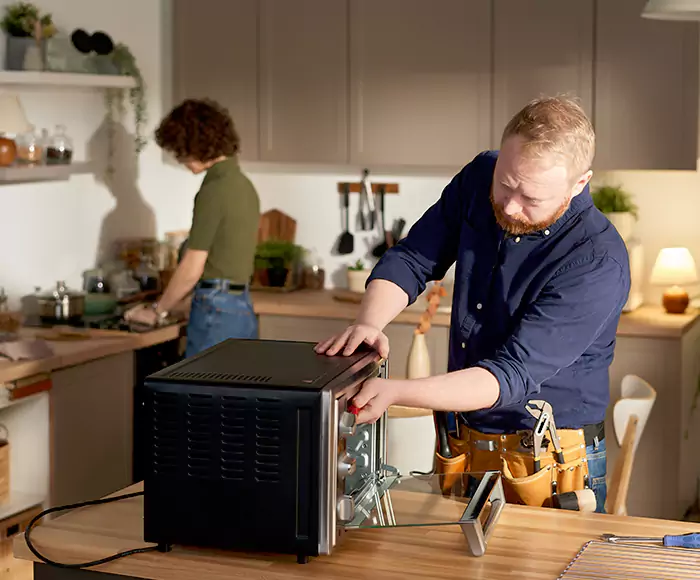 Top-Rated Oven Specialists: Your Certified Oven Repair Technician Crew in Chelmsford, MA